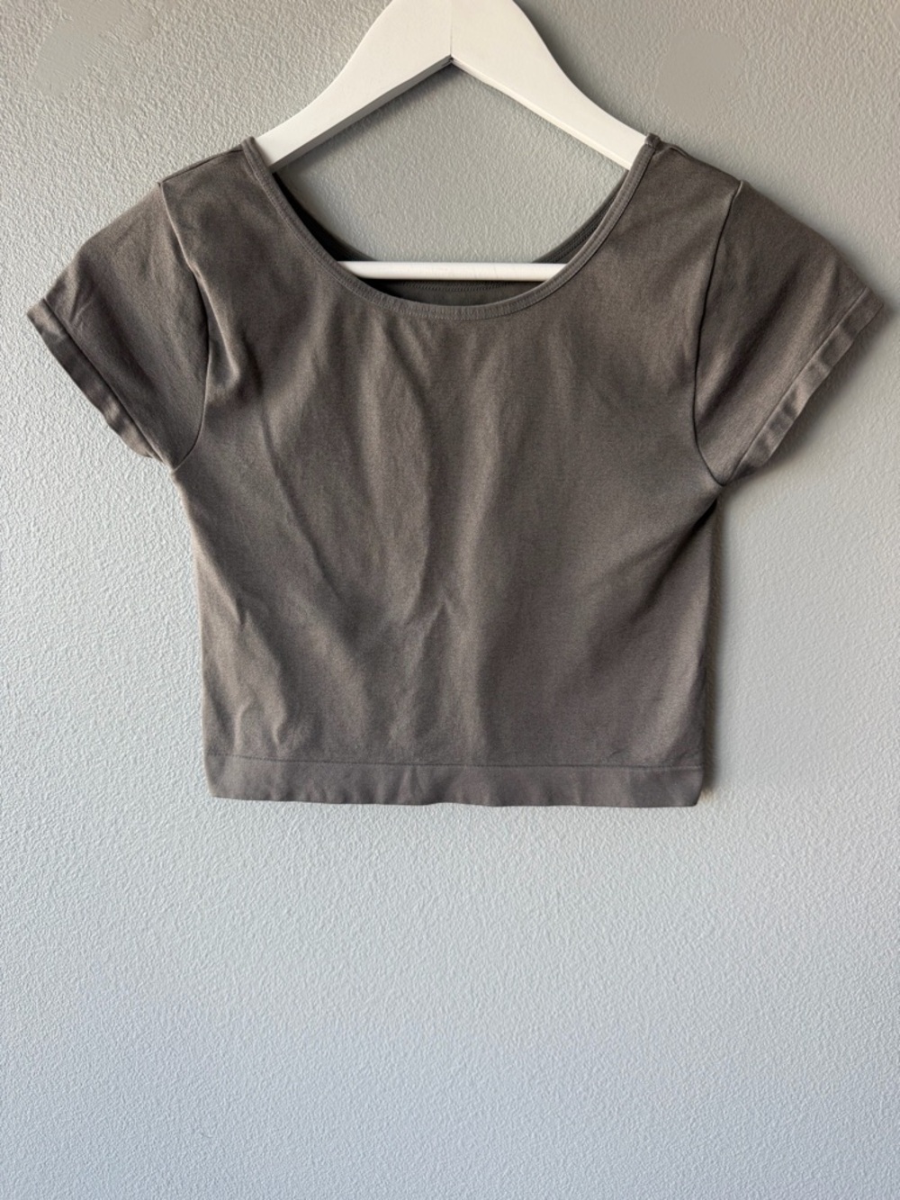 Free People Intimately grey stretchy short sleeve cropped top Women’s XS/S